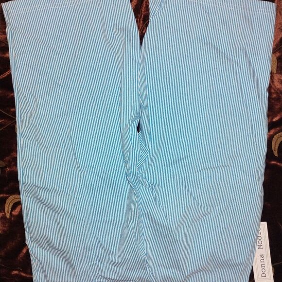 Donna Ricco Light Blue Striped Women's Bermuda Shorts - Picture 6 of 9